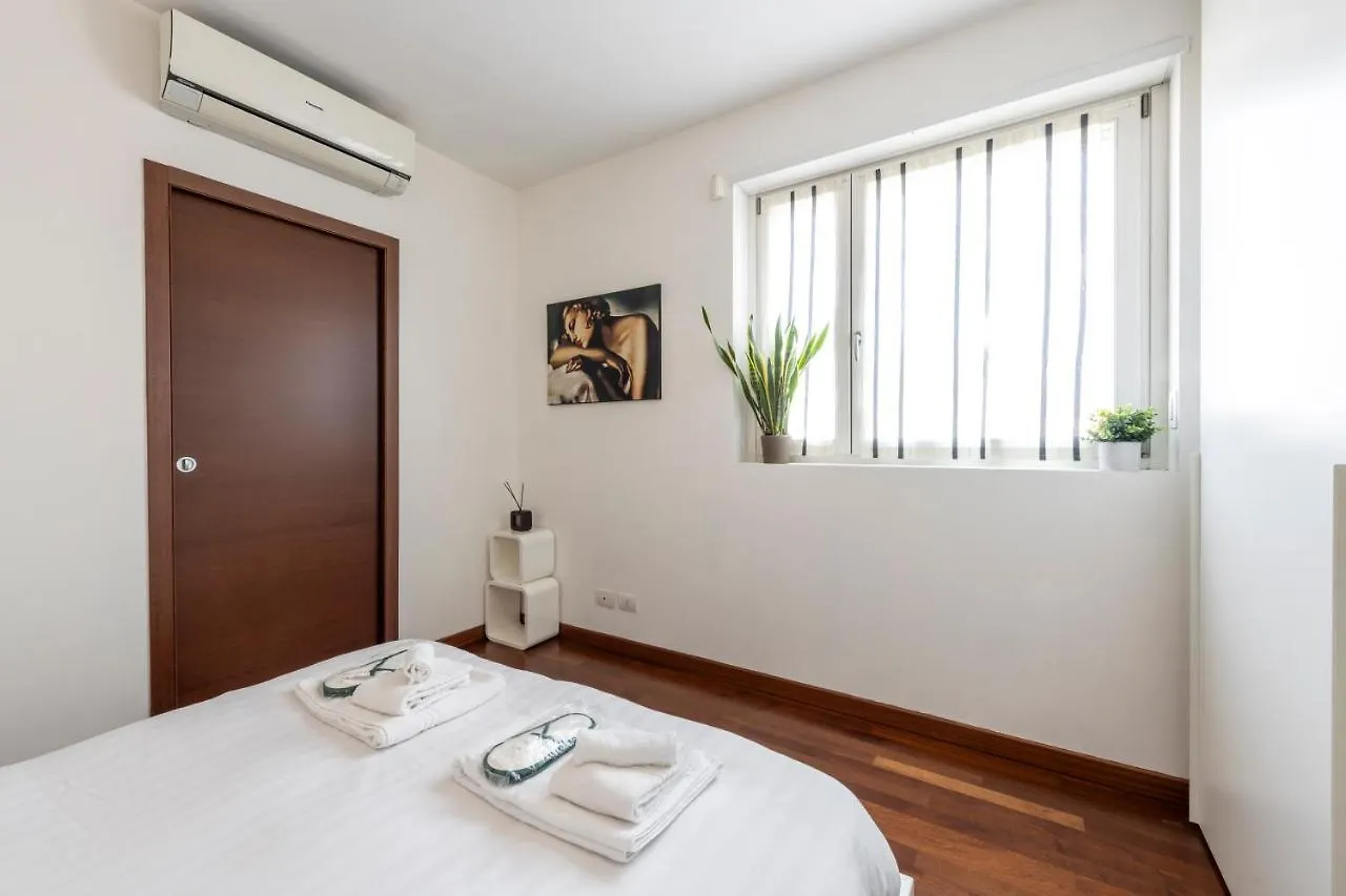 Celio, 11 - Appartamento Con Terrazzo Milan Apartment